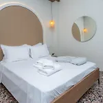 Apartment Pteleo *