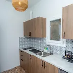 Apartment Pteleo *