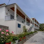 Pteleo Daire *
