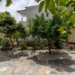 Apartment Pteleo