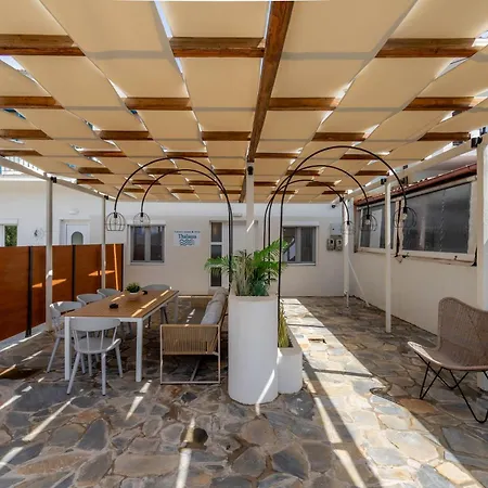 Apartament Pteleo *