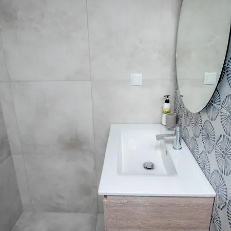 Apartament Pteleo