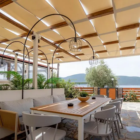 Pteleo Apartman Pteleósz