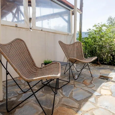 Pteleo Apartment