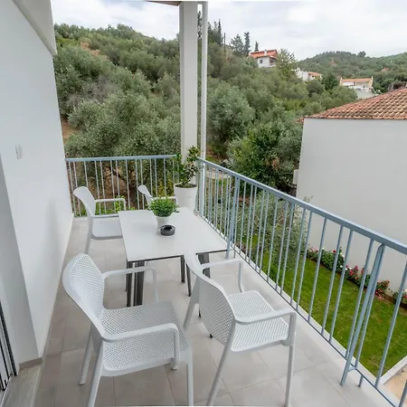 Apartment Pteleo *